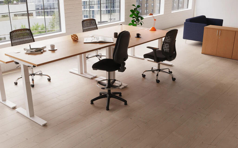 bàn làm việc nâng hạ chiều cao