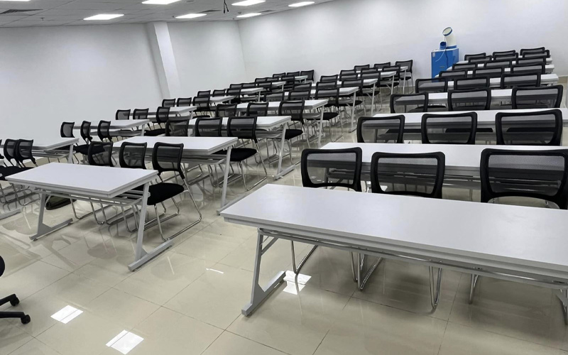 ghế chân quỳ lưới