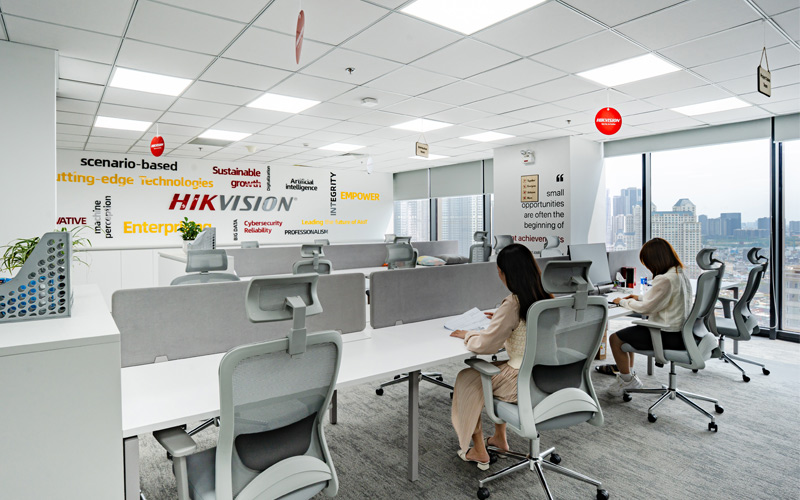 ghế ngồi xoay văn phòng