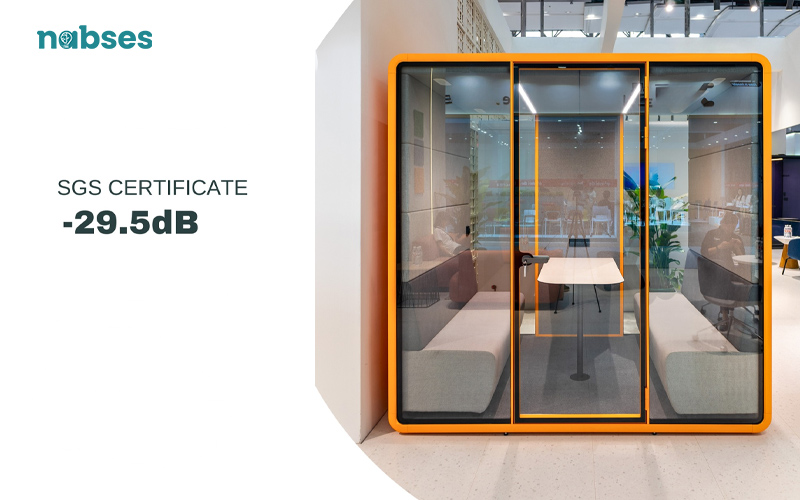 phone booth 4 người